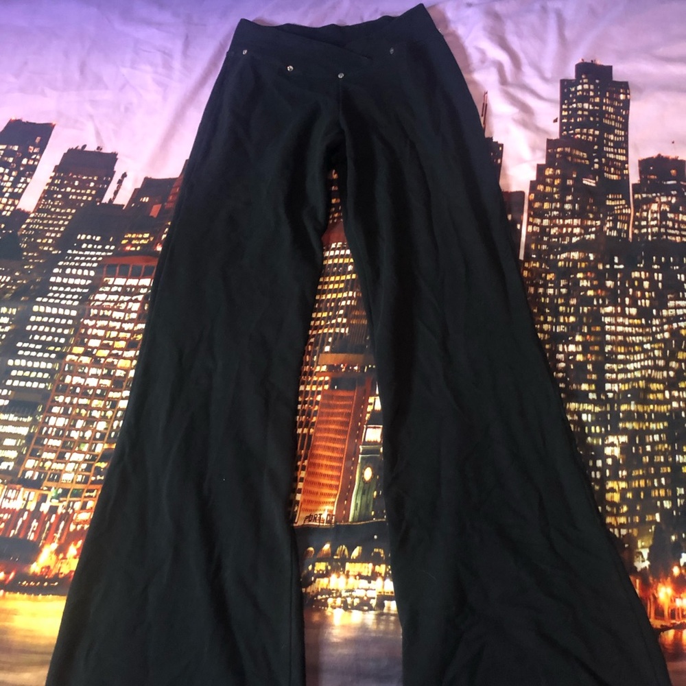Black leggings with rhinestone’s